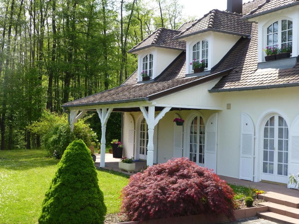 Chambres D'Hotes La Parenthez' Haguenau Exteriör bild